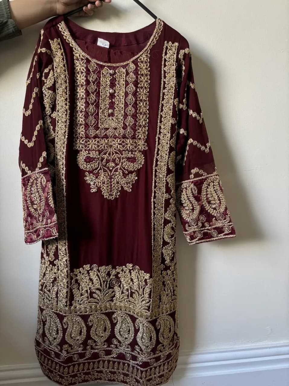 Part outfit — image 1