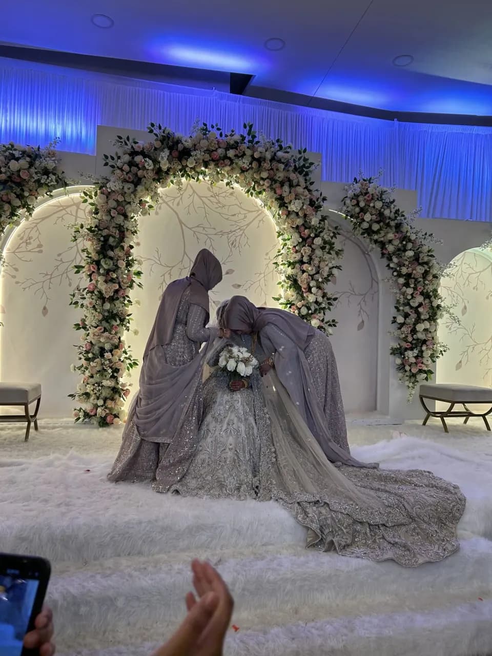 wedding dress — image 1