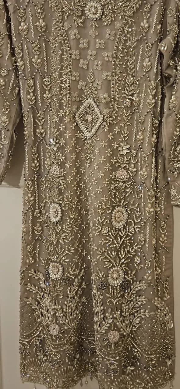 Party wear — image 1
