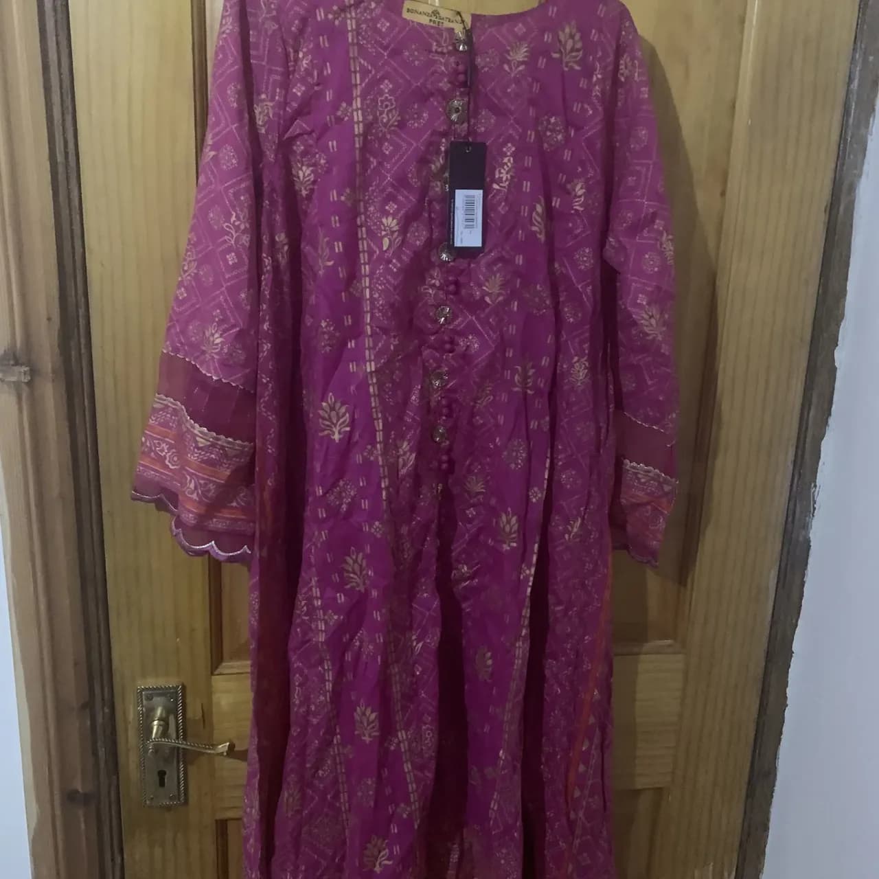 Bright pink bonanza satrangi 2 piece Asian outfit — image 1