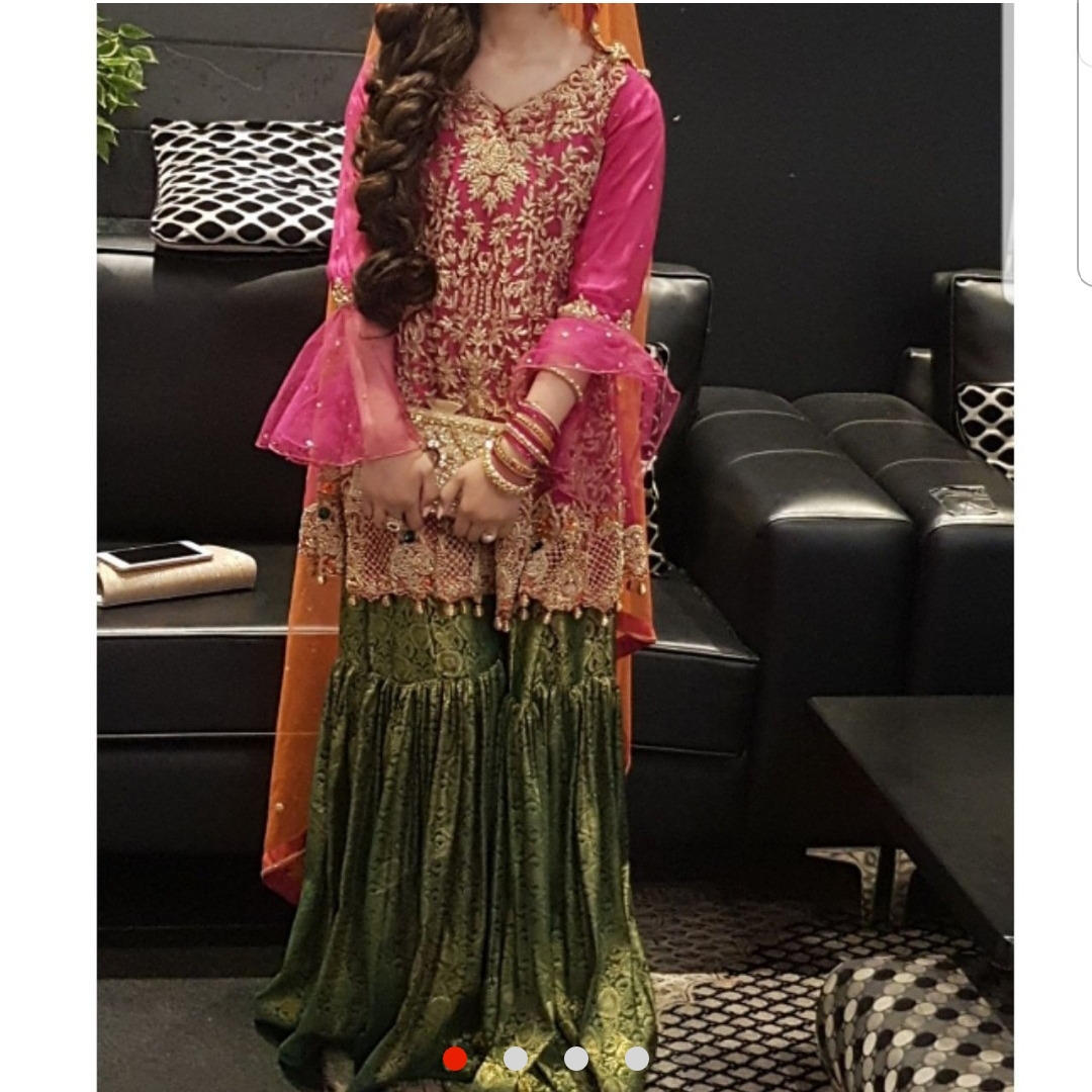 Mehndi gharara outlet