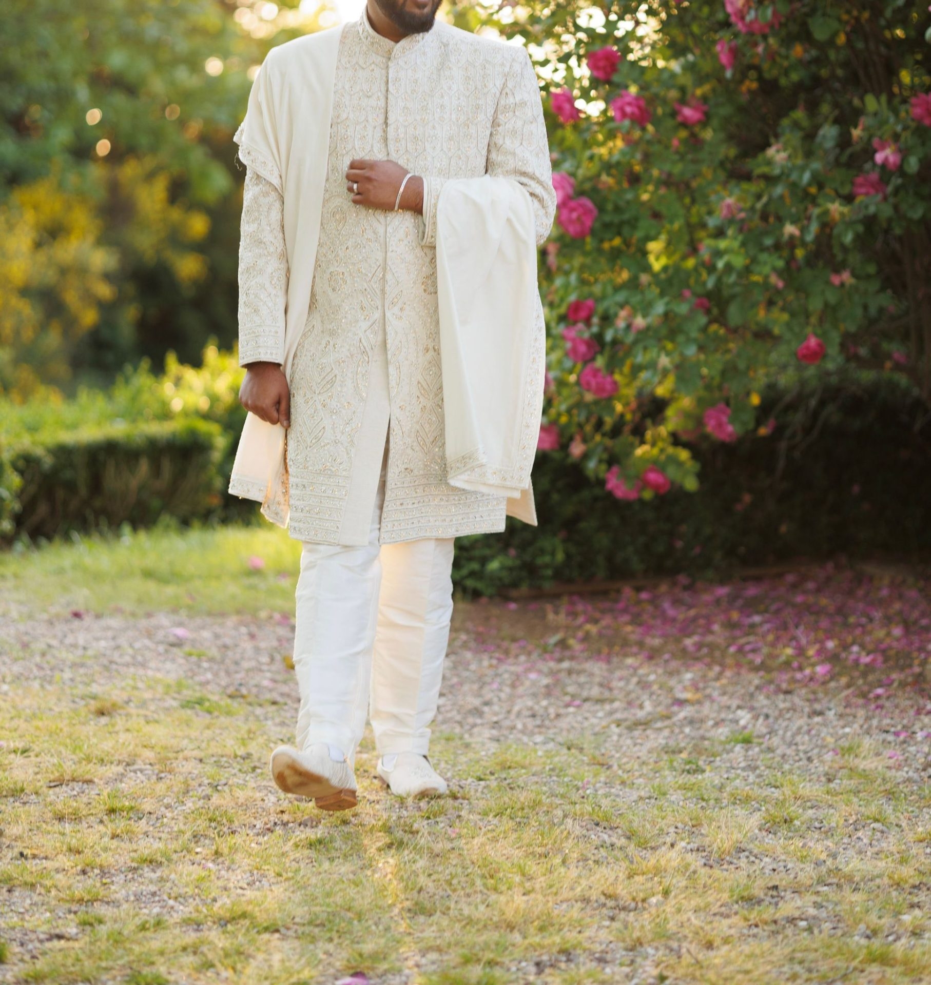 Men sherwani, shawl and turban