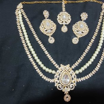 Bridal necklace set