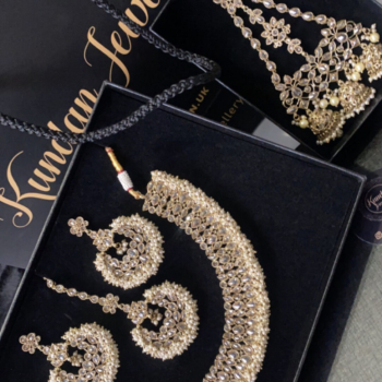 Wedding jewellery set