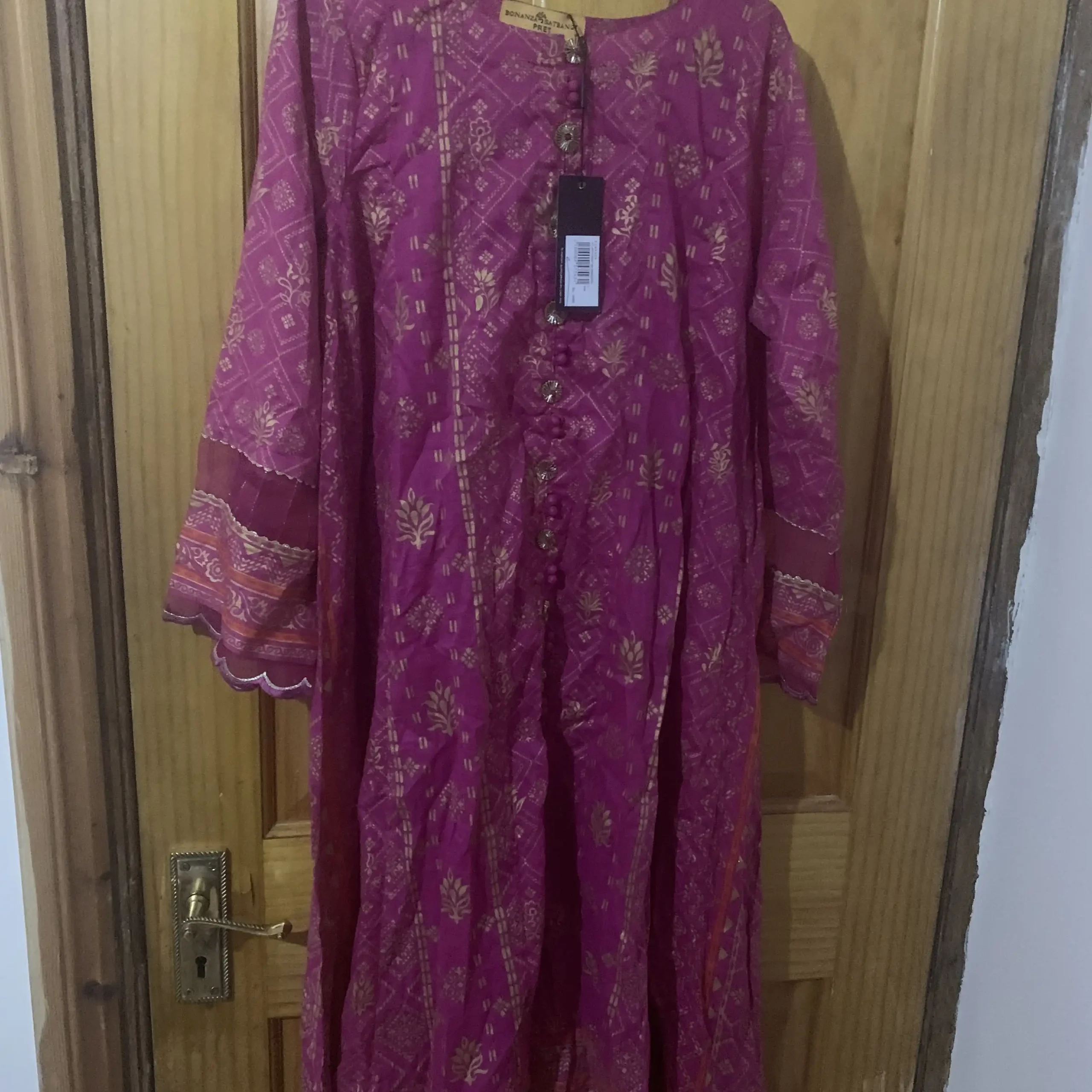 Bright pink bonanza satrangi 2 piece Asian outfit