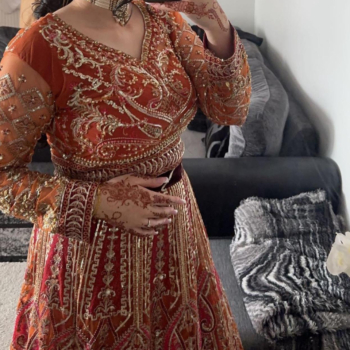 Mendhi Lengha