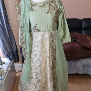 BRAND NEW IN PACKAGING Mint Green and Gold Sari Dress