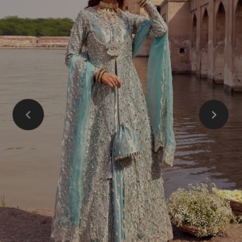 Kanwal Malik – Aasmani dress