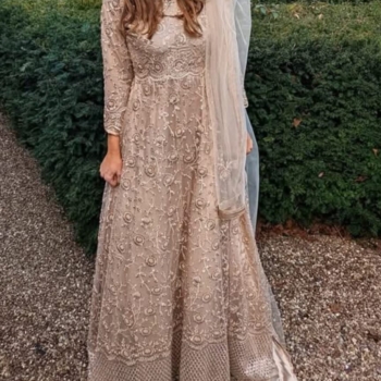 Size 8 – small Gold Asian Dress