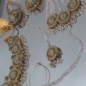 Pakistani bridal jewellery