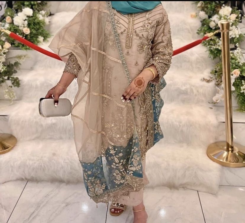 Xeeniya couture3 piece Pakistani suit