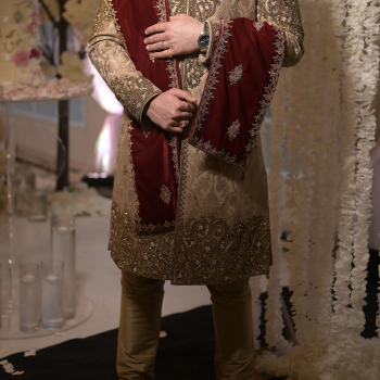 Regal Gold Hand-Embroidered Sherwani with MaroonDupatta – RRP £1000