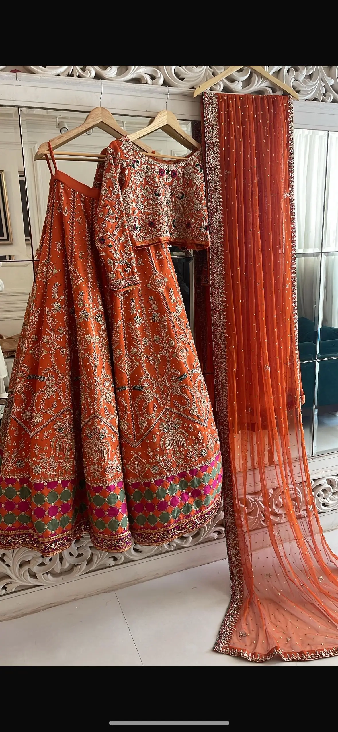 Bridal Mehndi Outfit by Haris Shakeel