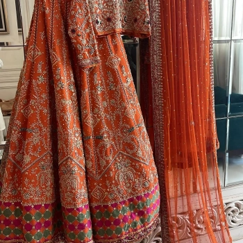 Bridal Mehndi Outfit by Haris Shakeel