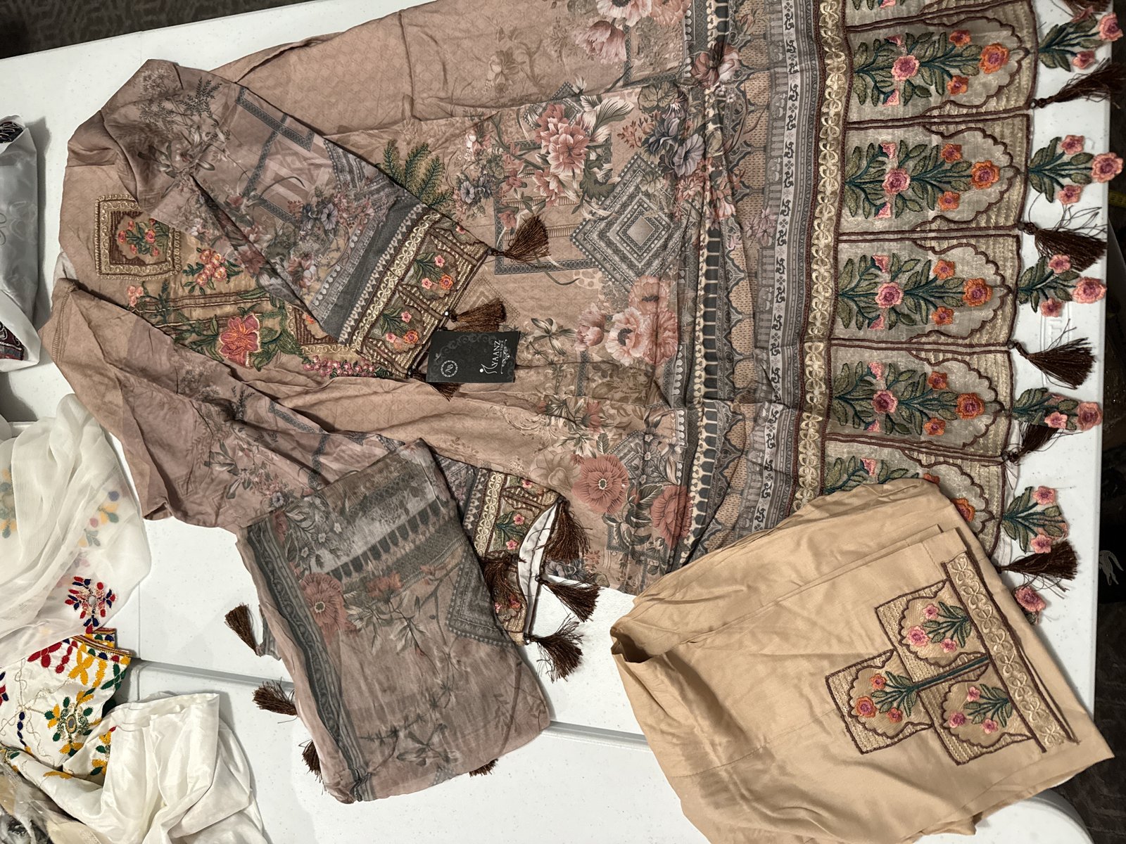 Ladies Shalwar Kameez