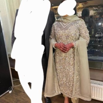 heavy bridesmaid  outfit