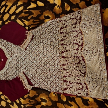 Maroon sharara