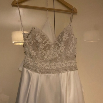 wedding dress size 10-12